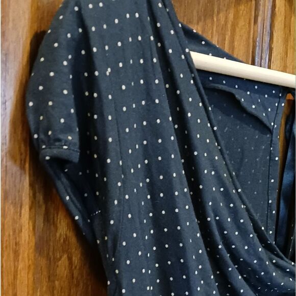 Express Cowl Neck Polkadot Open Back Short Sleeve Top SMALL Navy - Picture 6 of 11